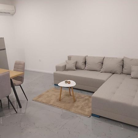 Apartmani I Sobe Grga 스타리그라드 파클레니차 외부 사진
