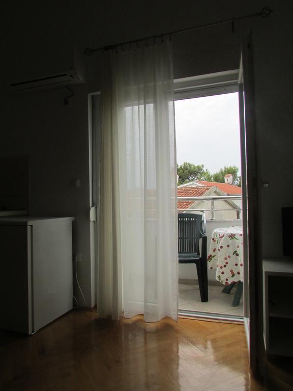 Apartmani I Sobe Grga 스타리그라드 파클레니차 객실 사진