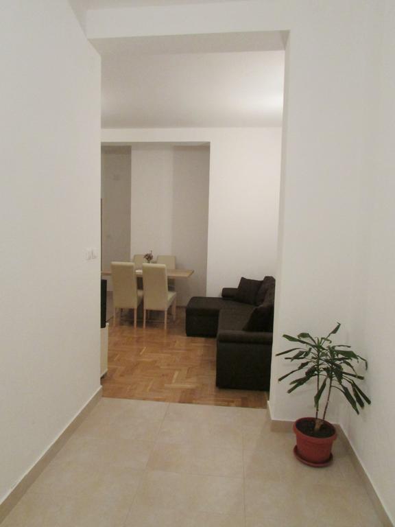Apartmani I Sobe Grga 스타리그라드 파클레니차 객실 사진