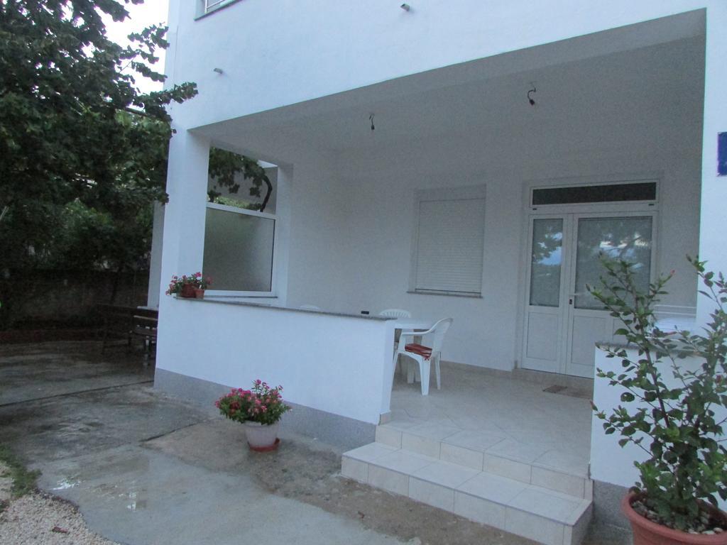Apartmani I Sobe Grga 스타리그라드 파클레니차 객실 사진