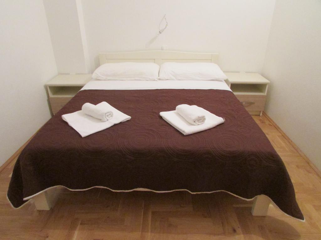 Apartmani I Sobe Grga 스타리그라드 파클레니차 객실 사진